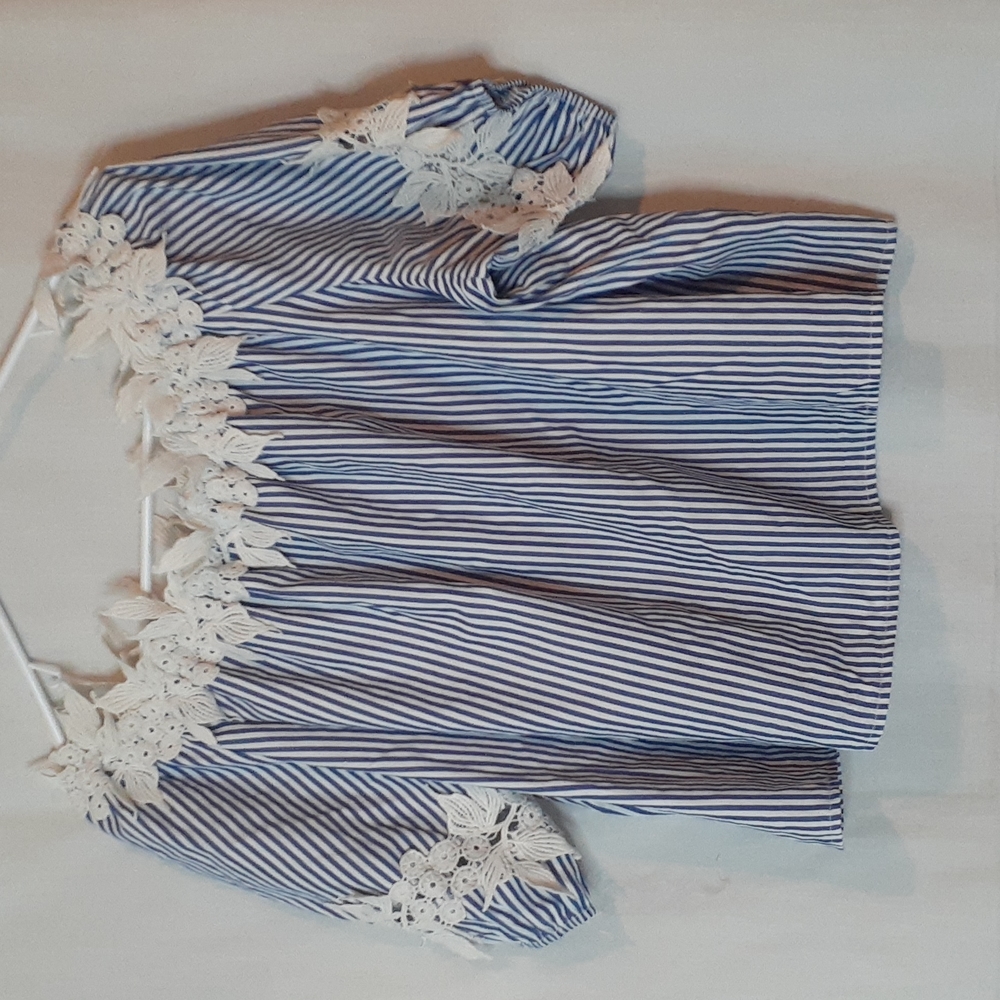 Blouse - Picture 2 of 2